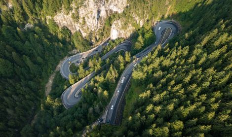 Rumunija. Bikazo kalnų tarpeklis.