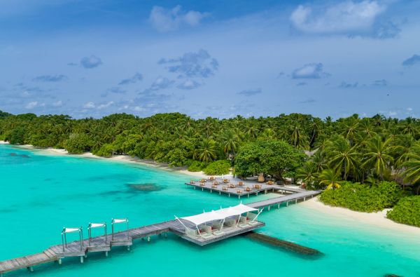 Šeimos atostogos Maldyvuose! Skrydis, pervežimas ir 7 n. viešbutyje KURAMATHI MALDIVES 4+*