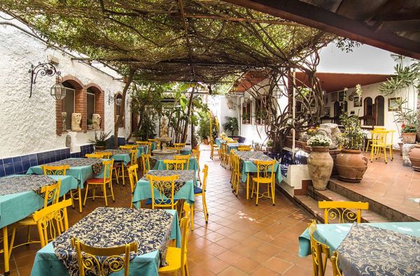 SICILIJA. Nepamirštamos atostogos tradiciniame sicilietiškame 3* viešbutyje šalia paplūdimio DA PEPPE. Skrydis, 7 nakvynės viešbutyje su pusryčiais arba pusryčiais ir vakarienėmis! Relaksas!