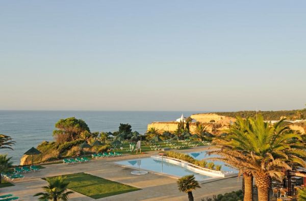 ALBUFEIRA - Armasaun de Pera. Ideali vieta Jūsų rudens atostogoms ALGARVĖJE. Skrydis, 7n. viešbutyje PESTANA VIKING 4*, su pusryčiais - nuo 615 €!