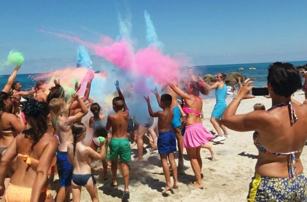 KALABRIJA.Ciao Bella! Atraskite kitokią Italiją. Piečiausioje dalyje - įspūdingos uolos, žydri ir ypatingai švarūs paplūdimiai. Skrydis, 7n. 4* viešbutyje VILLAGGIO CALA DI VOLPE su pusryčiais ir vakarienėmis!