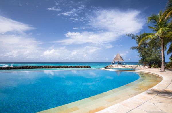 Įspūdingos atostogos Maldyvuose! Skrydis, pervežimas ir 7 n. viešbutyje TAJ CORAL REEF RESORT & SPA MALDIVES 5* su "viskas įskaičiuota"