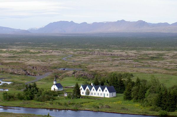 Islandija. Užgesę ugnikalniai, lavos laukai ir elfų sakmės 8d.