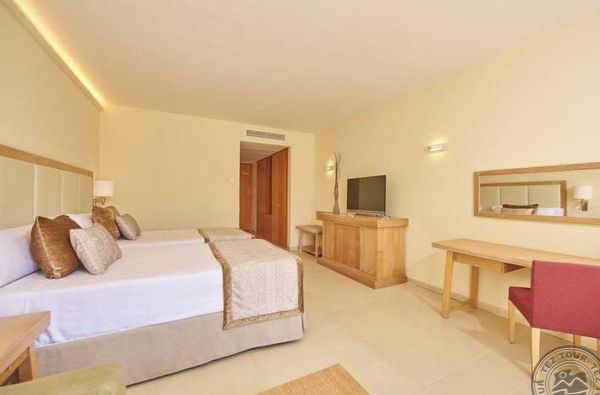 Porto Petro. Ramybės oazė MALJORKOJE. Skrydis, 7n. viešbutyje BLAU PORTO PETRO BEACH RESORT & SPA 5*, su pusryčiais ir vakarienėmis - nuo 1177 €!