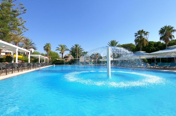 KEMERAS. Svajonės pildosi! Aktyvios šeimos atostogos! Savaitė poilsio kokybiškame PIRATES BEACH CLUB 5* viešbutyje Turkijoje – nuotykiai įsimins ilgam! Skrydis, 7 nakvynės 5* viešbutyje su „ultra viskas įskaičiuota“ maitinimu