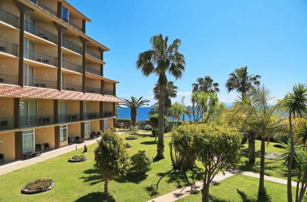 Kanisas. Puiki atmosfera ir galimybė atsipalaiduoti gražioje aplinkoje - MADEIROJE. Skrydis, 7n. viešbutyje FOUR VIEWS OASIS 4* su pusryčiais ir vakarienėmis - nuo 699 €!