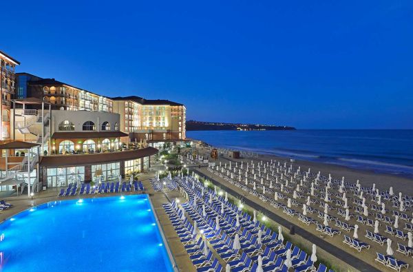 Smagių akimirkų kupinos atostogos Bulgarijoje 4* viešbutyje SOL LUNA BAY RESORT su skrydžiu ir maitinimu „viskas įskaičiuota“