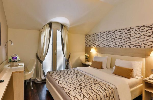 Kokybiškos atostogos JUODKALNIJOJE. Skrydis, 7n. puikiame viešbutyje PALMA 4* su „pusryčiais“ – 579 €!