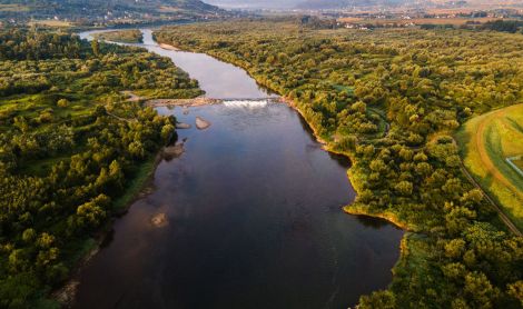Lenkija. Dunajeco upė.