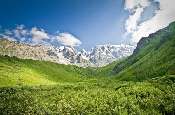 Sakartvelas, Didysis Kaukazas ir Batumis 8d.