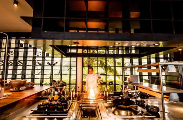 Tobulos atostogos Maldyvuose! Skrydis, pervežimas ir 7 n. viešbutyje HOLIDAY INN RESORT KANDOOMA 4+* su pusryčiais ir vakarienėmis