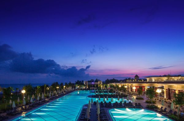 BELEKAS. Įgyvendinkite atostogų svajones! GURAL PREMIER BELEK 5* viešbutis – tobulas pasirinkimas svajonių atostogoms Turkijoje! Skrydis, 7 nakvynės VIP klasės 5* viešbutyje su „ultra viskas įskaičiuota“ maitinimu