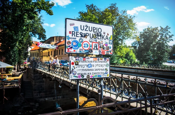 Valdovai ir karūnos 1d.