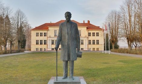 Paminklas Antanui Smetonai Užugiryje