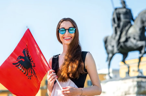 Albanijos ereliai 8d.
