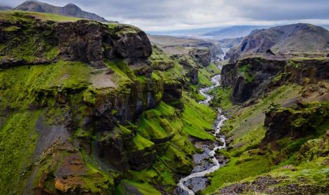 Islandija. Užgesę ugnikalniai, lavos laukai ir elfų sakmės 8d.