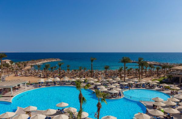 HURGADA. Kokybiškos atostogos. Skrydis, 7n. puikiame viešbutyje PICKALBATROS BEACH ALBATROS RESORT HURGHADA 4* su ”viskas įskaičiuota” maitinimu!