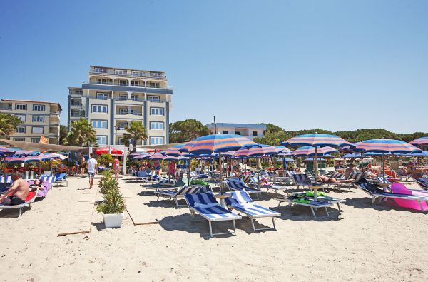 Patrauklus pasiūlymas ALBANIJOJE. Skrydis, 7n. puikiame viešbutyje MELI HOLIDAY 4* su „viskas įskačiuota“ – 599 €!