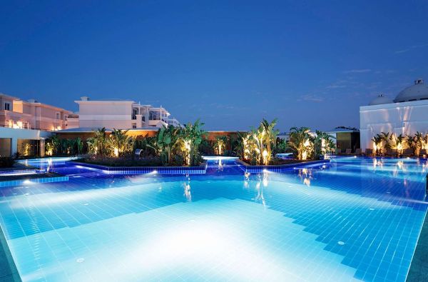 BELEKAS. Aktyvios vasaros atostogos Turkijoje su teniso rakete! TITANIC DELUXE GOLF BELEK 5* viešbutis – tobulas pasirinkimas aktyvaus poilsio mėgėjams! Skrydis, 7 nakvynės VIP klasės 5* viešbutyje su „ultra viskas įskaičiuota“ maitinimu