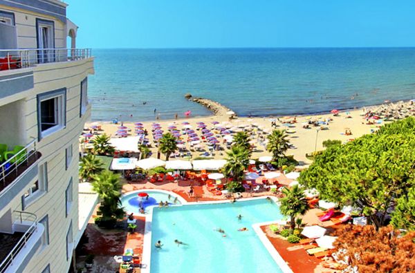 Patrauklus pasiūlymas ALBANIJOJE. Skrydis, 7n. puikiame viešbutyje MELI HOLIDAY 4* su „viskas įskačiuota“ – 599 €!