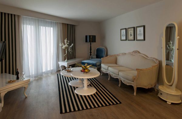 ANTALIJA. Visų norai įskaičiuoti! Savaitė poilsio kokybiškame DELPHIN IMPERIAL 5* viešbutyje – prabangios atostogos įsimins ilgam! Skrydis, 7 nakvynės 5* viešbutyje su „ultra viskas įskaičiuota“ maitinimu