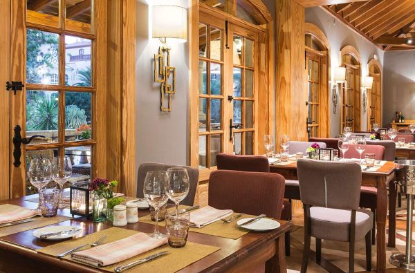 Kosta Adechė. Karališkos atostogos prabangiame viešbutyje TENERIFĖJE Skrydis, 7n. viešbutyje BAHIA DEL DUQUE 5*, su pusryčiais - nuo 1855 €!