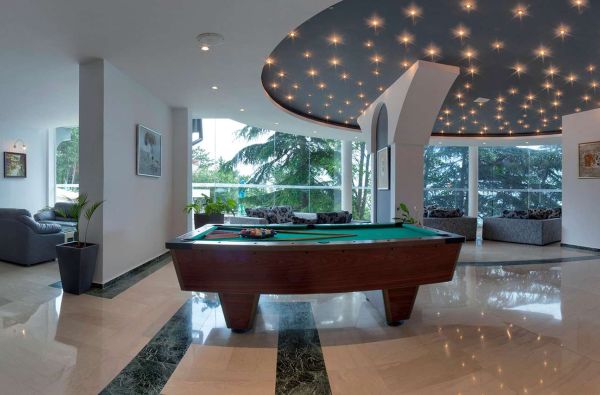 Planuokite įspūdingas vasaros atostogos Bulgarijoje 4* viešbutyje LUNA su skrydžiu ir maitinimu, „pusryčiai ir vakarienė plius“