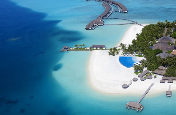 Prabangus poilsis Maldyvuose! Skrydis, pervežimas ir 7 n. viešbutyje VELASSARU MALDIVES 5* su pusryčiais ir vakarienėmis
