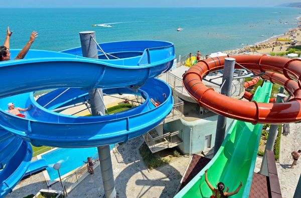 Smagių akimirkų kupinos atostogos Bulgarijoje 4* viešbutyje SOL LUNA BAY RESORT su skrydžiu ir maitinimu „viskas įskaičiuota“