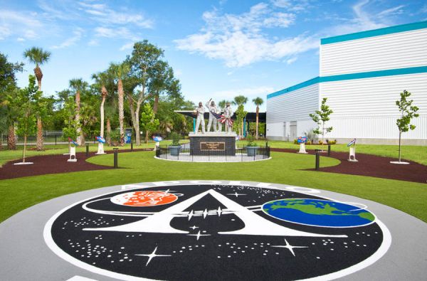 Šv. Kalėdų ir Naujųjų metų sutikimas kruizinėje kelionėje po Karibus naujausiu MSC WORLD AMERICA laivu su vadovu iš Lietuvos