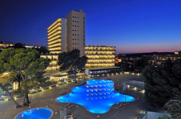 Magalufas. Smagios šeimos atostogos MALJORKOJE. Skrydis, 7n. viešbutyje SOL BARBADOS 4*, su pusryčiais ir vakarienėmis - nuo 609 €!