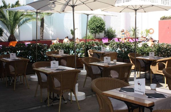 LLoret de Maras. Mėgstantiems būti šurmulio sūkuryje, siūlome apsistoti - Lloret de Maro centre - Ispanija. Skrydis, 7n. viešbutyje ALEGRIA PLAZA PARIS 4*, su pusryčiais - nuo 575 €!