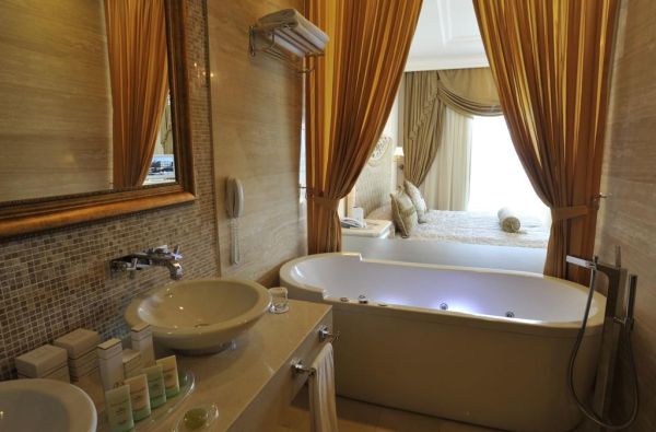 KEMERAS.Pasitikite vasarą po palme! Lepinkitės saulės spinduliais! Tikras atsipalaidavimas saulėtoje Turkijoje NIRVANA DOLCE VITA 5* viešbutyje. Leiskitės į nepakartojamų atostogų sūkurį!Skrydis,7 n. 5* viešbutyje su „ultra viskas įskaičiuota" maitinimu