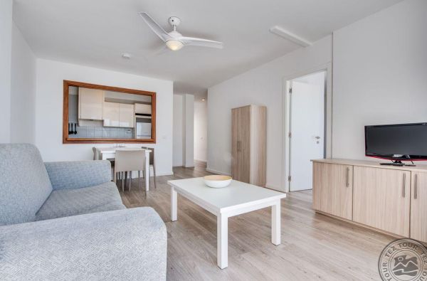 Puerto de Santiago. Aplankykite vieną gražiausių ir populiariausių salų žemėje - TENERIFĘ. Skrydis, 7n. viešbutyje VIGILIA PARK 2*, be maitinimo - nuo 510 €!