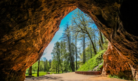 Latvija. Gutmanio ola.