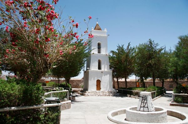 Čilė - Bolivija - Argentina, aplankant Ugnies Žemę. Kelionės pratęsimas Velykų saloje 18d. (23d.)