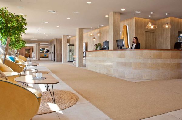 Pineda De Maras. Šeimoms čia labai patinka, išbandykite ir Jūs! Tai gražuolė Ispanija! Skrydis, 7n. viešbutyje PINEDA SPLASH 4*, su pusryčiais - nuo 585 €!