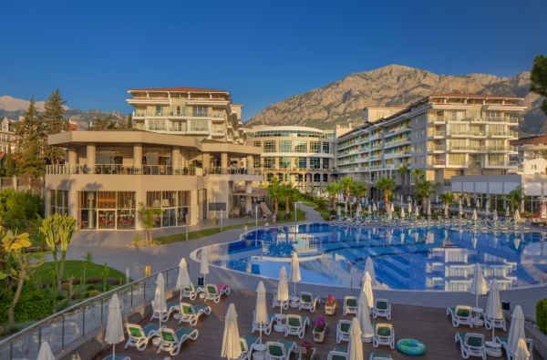 KEMERAS. Sužvejokite vasaros atostogas jau dabar! Poilsiaukite stilingame BARUT KEMER COLLECTION 5* viešbutyje Turkijoje ir mėgaukitės pasaulinio lygio aptarnavimu! Skrydis, 7 nakvynės 5* viešbutyje su „ultra viskas įskaičiuota“ maitinimu