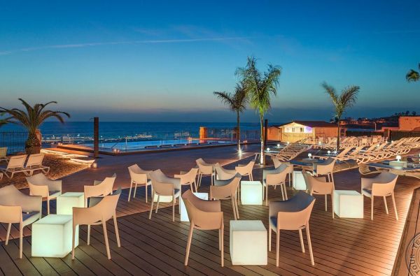 La Kaleta. Romantiškas poilsis nuolatos žaliuojančioje ir saulėtoje TENERIFĖJE. Skrydis, 7n. viešbutyje H10 COSTA ADEJE PALACE 4*, su pusryčiais ir vakariene - nuo 845 €!