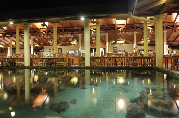 Pasakiškos atostogos Maldyvuose! Skrydis, pervežimas ir 7 n. viešbutyje ROYAL ISLAND RESORT & SPA 4+* su pusryčiais, pietumis ir vakarienėmis