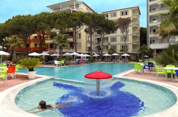 Patrauklus pasiūlymas ALBANIJOJE. Skrydis, 7n. puikiame viešbutyje MELI HOLIDAY 4* su „viskas įskačiuota“ – 599 €!