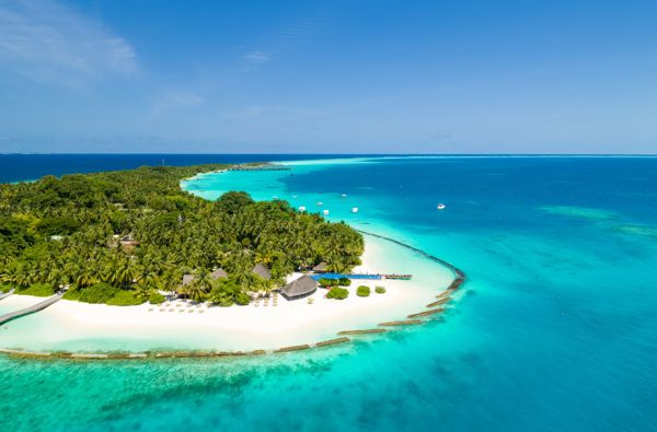 Šeimos atostogos Maldyvuose! Skrydis, pervežimas ir 7 n. viešbutyje KURAMATHI MALDIVES 4+*