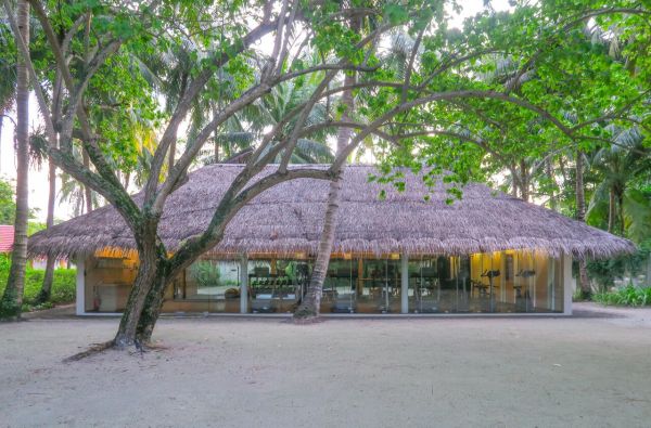 Tobulos atostogos Maldyvuose! Skrydis, pervežimas ir 7 n. viešbutyje HOLIDAY INN RESORT KANDOOMA 4+* su pusryčiais ir vakarienėmis