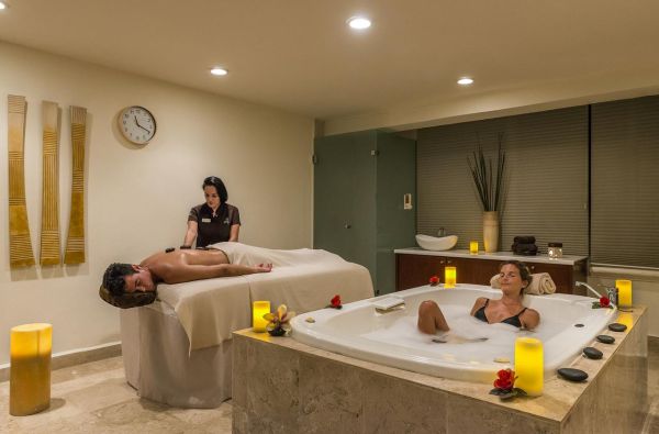 Nerūpestingos atostogos Meksikoje!  Skrydis, pervežimas ir 10 n. viešbutyje Ocean Maya Royale 5* su „viskas įskaičiuota“