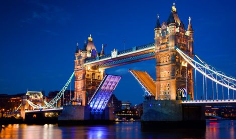 Anglija. Tauerio tiltas.