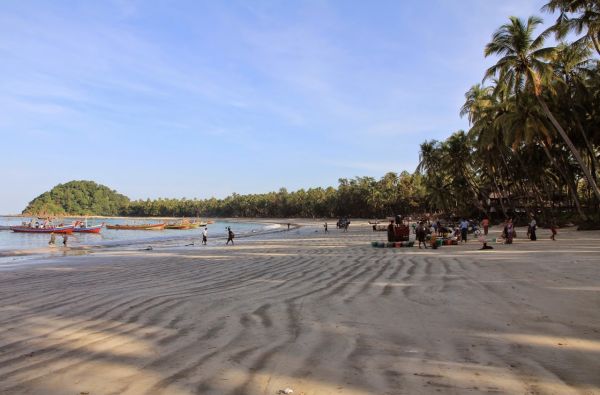 Mianmaro magija ir poilsis Ngapalio kurorte 13d.