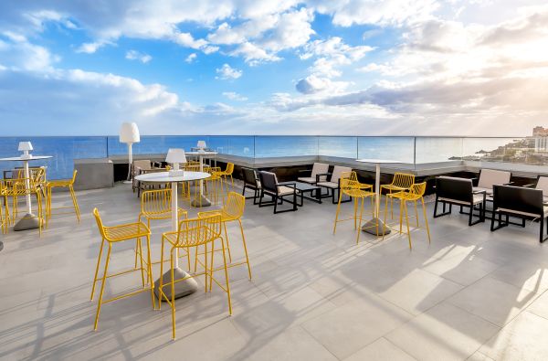 Funšalis. Stilingas, tik suaugusiems skirtas viešbutis MADEIROJE. Skrydis, 7n. viešbutyje ALLEGRO MADEIRA 4*, su pusryčiais ir vakarienėmis - nuo 679 €!