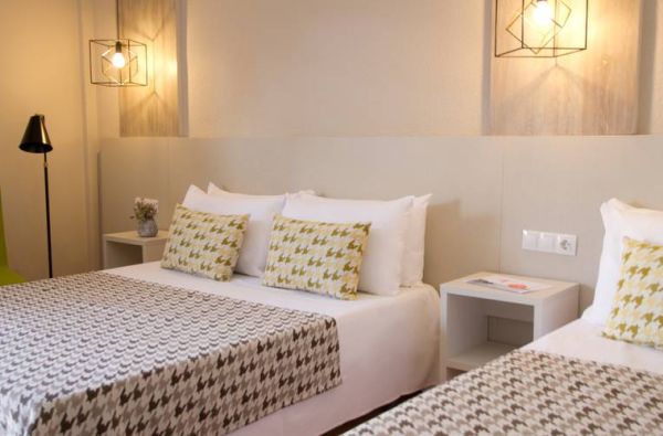 LLoret de Maras. Mėgstantiems būti šurmulio sūkuryje, siūlome apsistoti - Lloret de Maro centre - Ispanija. Skrydis, 7n. viešbutyje ALEGRIA PLAZA PARIS 4*, su pusryčiais - nuo 575 €!