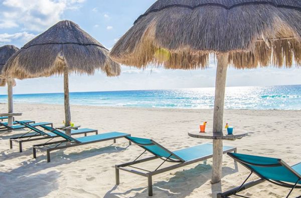 Kokybiškas poilsis Meksikoje!  Skrydis, pervežimas ir 10 n. viešbutyje Panama Jack Resorts Cancun 5* su „viskas įskaičiuota“