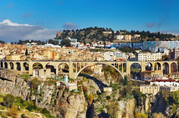 ALŽYRAS – dar nenugludinta Šiaurės Afrikos mozaika su SACHAROS PRIESKONIU 12d.